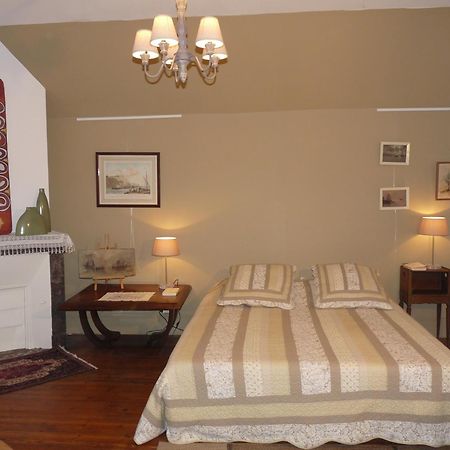 Le Point D'Orgue Bed and Breakfast Pineuilh Exteriör bild