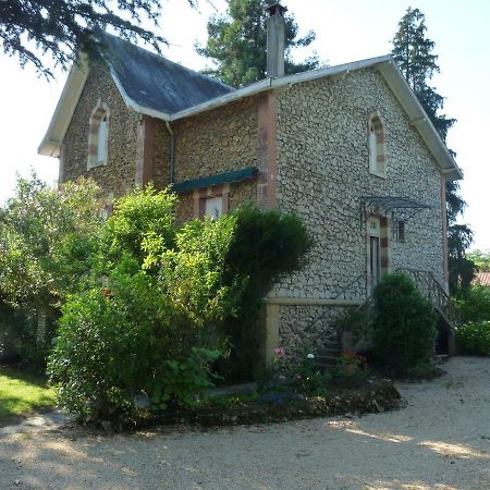 Le Point D'Orgue Bed and Breakfast Pineuilh Exteriör bild