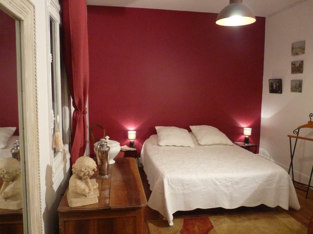 Le Point D'Orgue Bed and Breakfast Pineuilh Exteriör bild